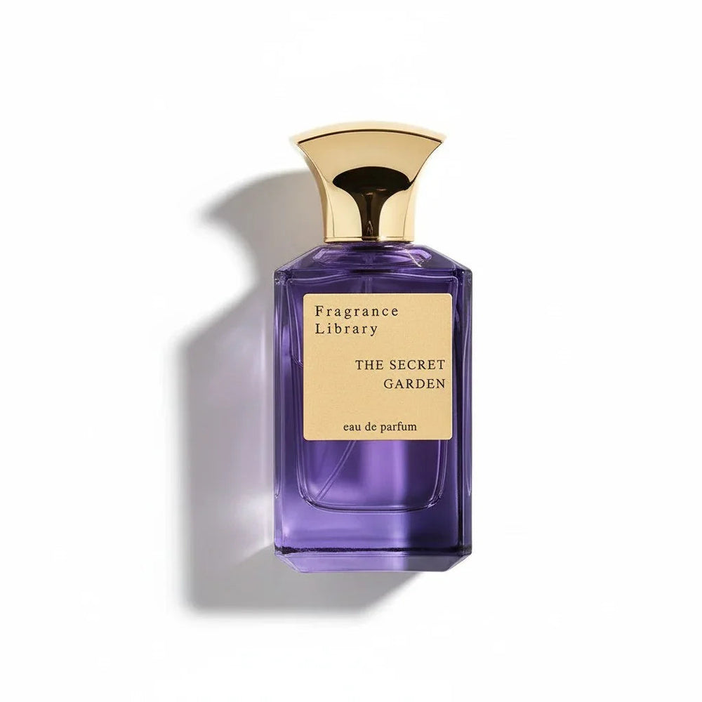 flat-lay-9a78bda9-6b98-4111-bc2e-cd7090fab8a7 - BLACK ELIXIR - Maison de Parfum